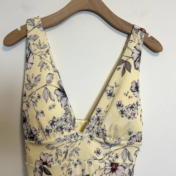 NWT Tinikikini Swim Wear Womens One-piece Swimsuit Size Large Pale Yellow - Picture 9 of 13